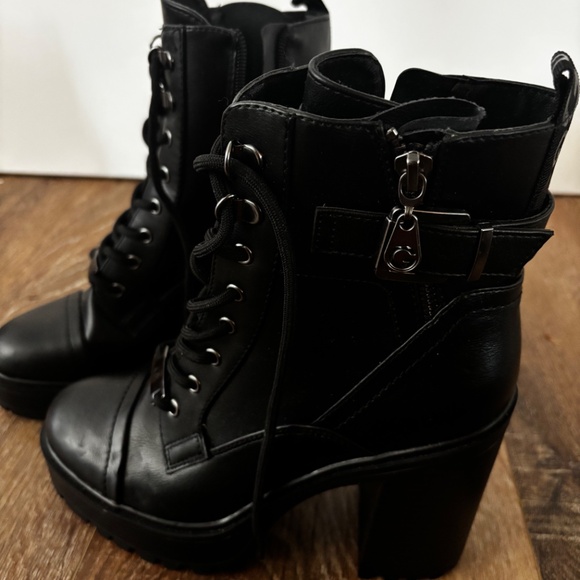 Guess Chunky Combat Boots - Picture 4 of 7